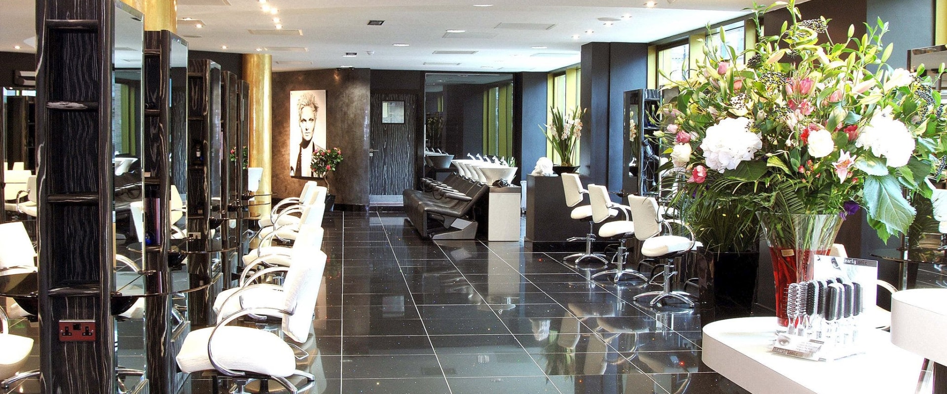 Late Night Beauty Salons in London: Get Pampered Anytime